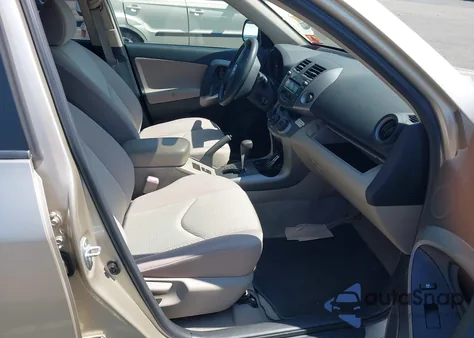 2006 Toyota Rav4 z USA, uszkodzony, nr VIN JTMBD33V266018043